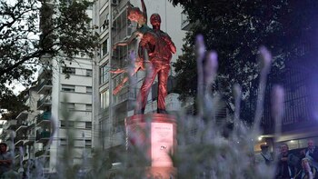 La escultura fue emplazada en