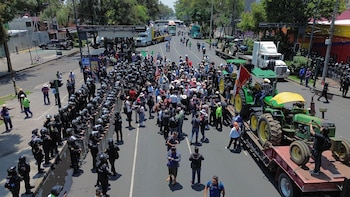 Diálogo con Segob fracasa, transportistas y campesinos advierten que no se irán de CDMX “sin respuesta”