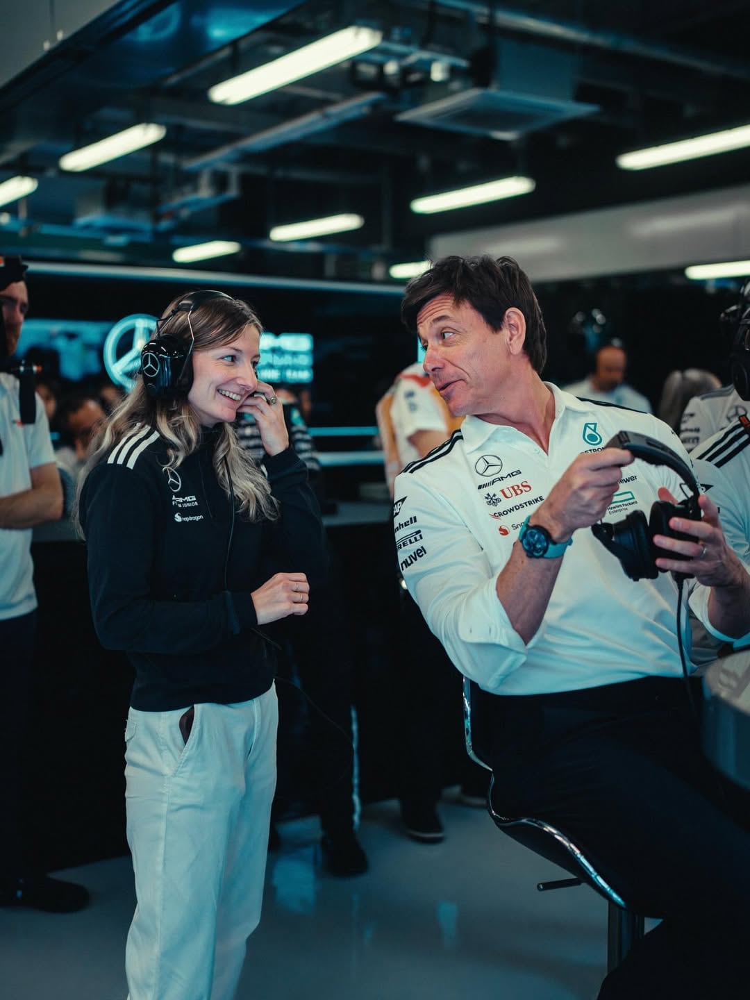Todo Wolff, jefe de Mercedes, fue el encargado de capturar a Doriane Pin y darle la confianza dentro de la escudería (@dorianepin)