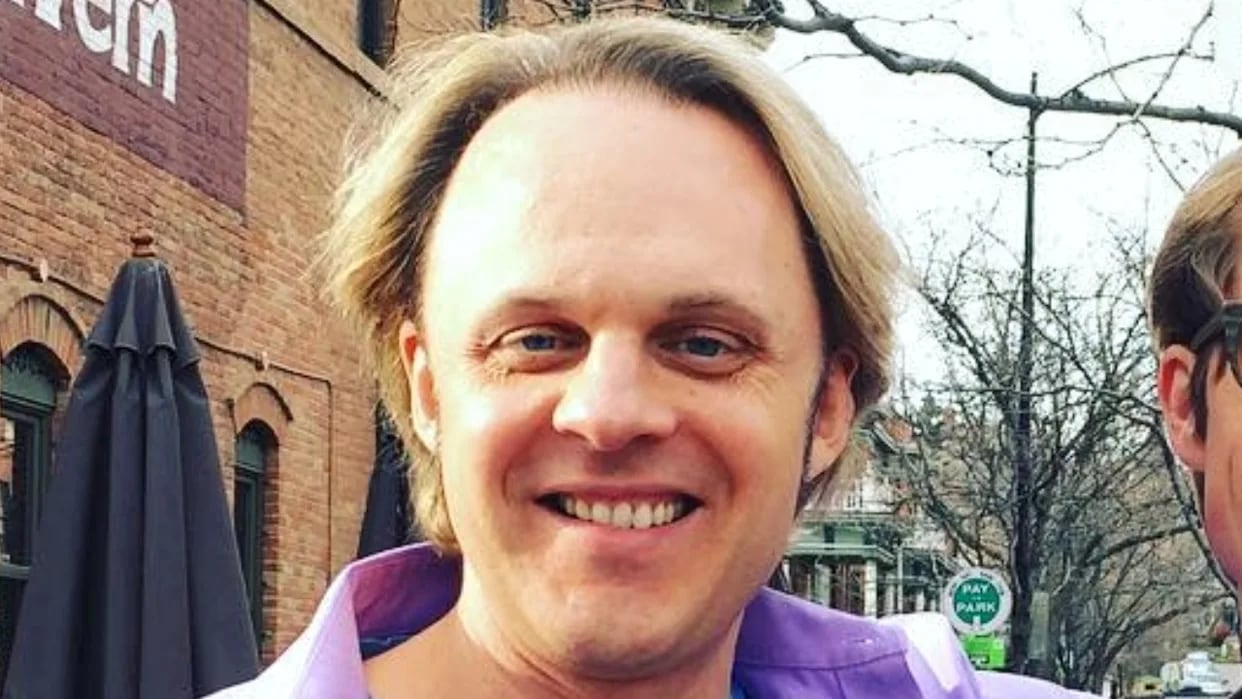 En su último video de YouTube, David Wilcock admitió que estaba pasando por un mal momento. (Instagram)