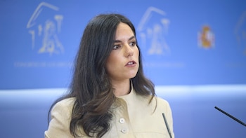 Vox rechaza que Feijóo negocie con Puigdemont la moción de censura y le insta a presentarla ya