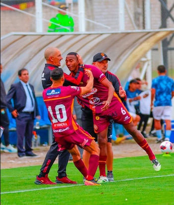 Oshiro Takeuchi – Walter Paolella – Adrián Quiroz – Los Chankas – Perú – deportes – 7 abril