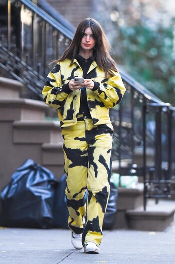 Celebrities Emily Ratajkowski