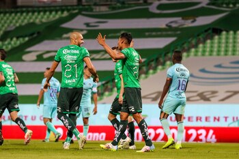 Santos Laguna logró una sorpresiva