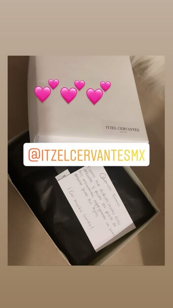 Emma Coronel promocionó el regalo