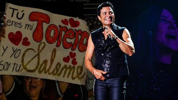 Chayanne provoca a sus fans en un vibrante concierto en el Auditorio Nacional