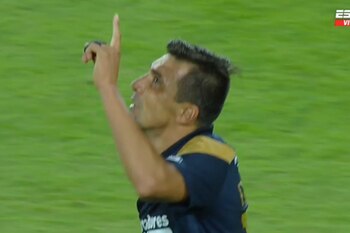 Edgar Benítez tiene contrato con