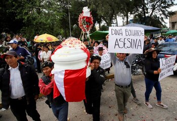 Familiares y amigos llevan el