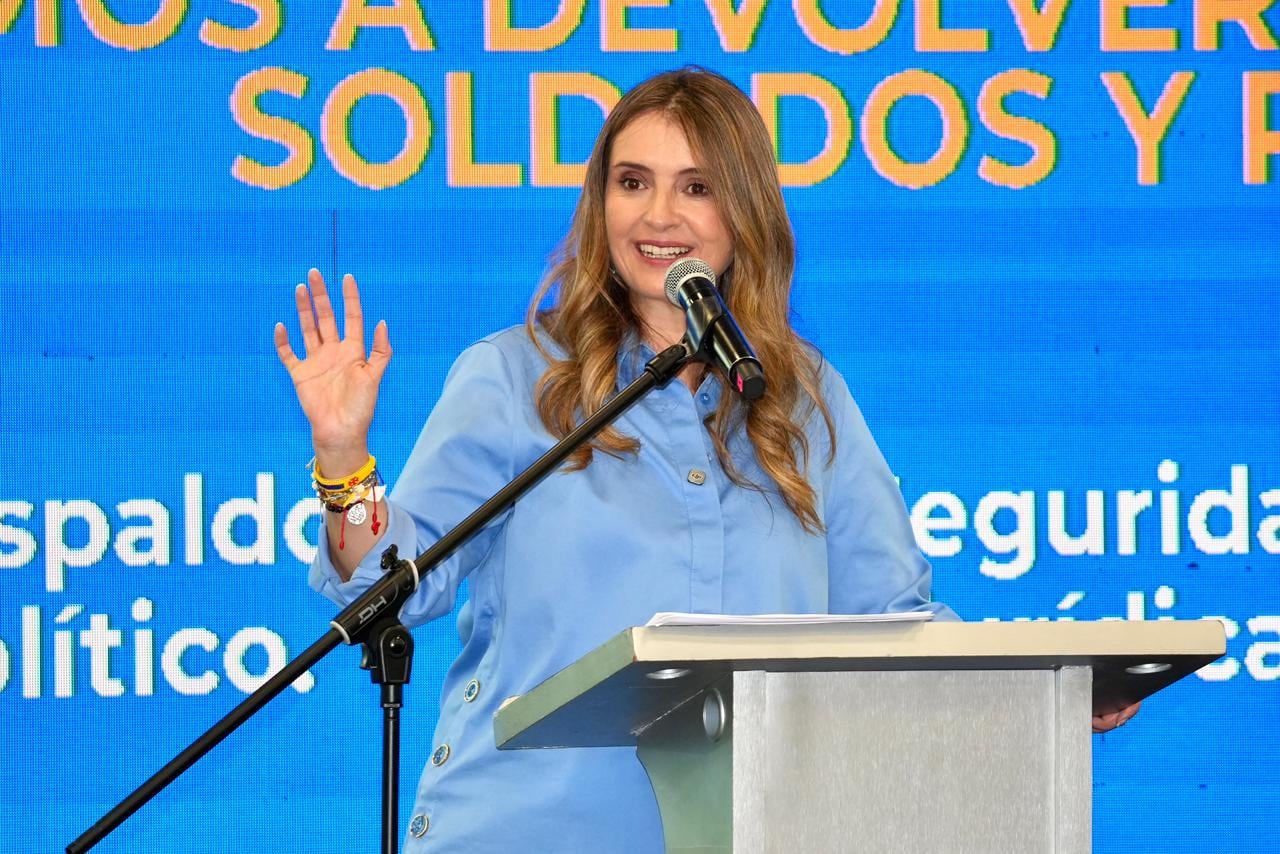 Paloma Valencia obtiene el 27,1% de la intención de voto y se consolida como la principal contendora en la recta final. - crédito Prensa Paloma Valencia