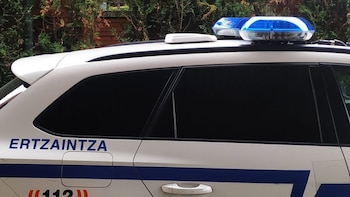 Fallecen los cinco ocupantes de la furgoneta que ha colisionado con un camión en la AP-8 en Elgoibar (Gipuzkoa)