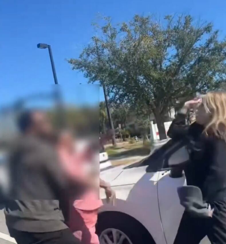 El intento de mediar de una tercera persona desencadenó un nuevo episodio violento durante el conflicto vial (Orlando Police Department)