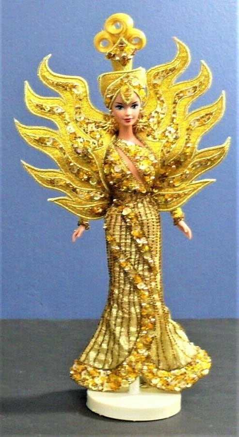 Bob Mackie también colaboró con Barbie en una histórica muñeca cuyo vestido contaba con 11 mil lentejuelas