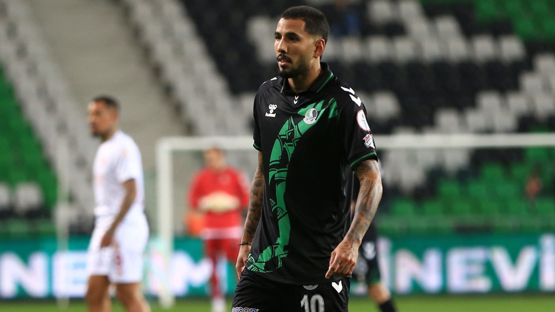 Sergio Peña no ha logrado trascender en Sakaryaspor. - Crédito: Difusión