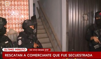 Policía rescata con vida a