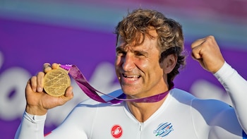 Muere el expiloto y deportista paralímpico Alex Zanardi fallece a los 59 años