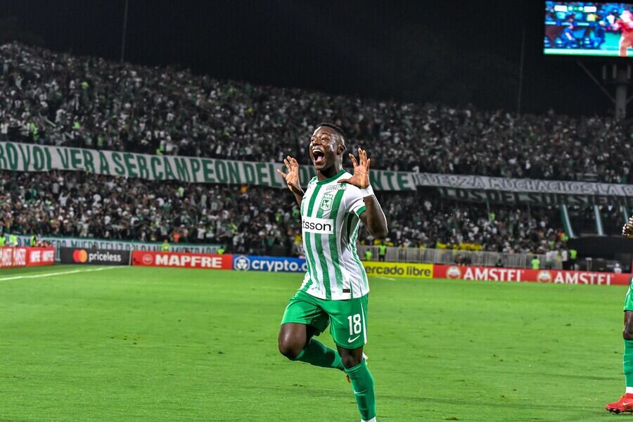 El atacante del cuadro verdolaga puso en duda su continuidad en Atlético Nacional - crédito David Jaramillo / Colprensa
