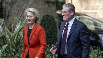 Von der Leyen respalda la iniciativa de Starmer de una coalición que trabaje para reabrir Ormuz