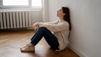 La neurociencia lo confirma: tu cerebro se vuelve adicto a aplazar tu felicidad