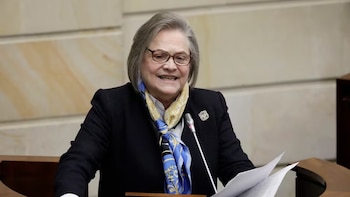 Clara López se bajaría de su aspiración a la presidencia para sumarse a la campaña de Iván Cepeda