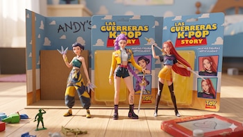 Las Guerreras K-pop transformadas con IA mantienen sus rasgos físicos pero se adaptan al concepto de la habitación de Andy. (Foto: Gemini)