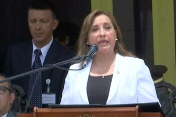 Dina Boluarte en homenaje a policías fallecidos en el VRAEM