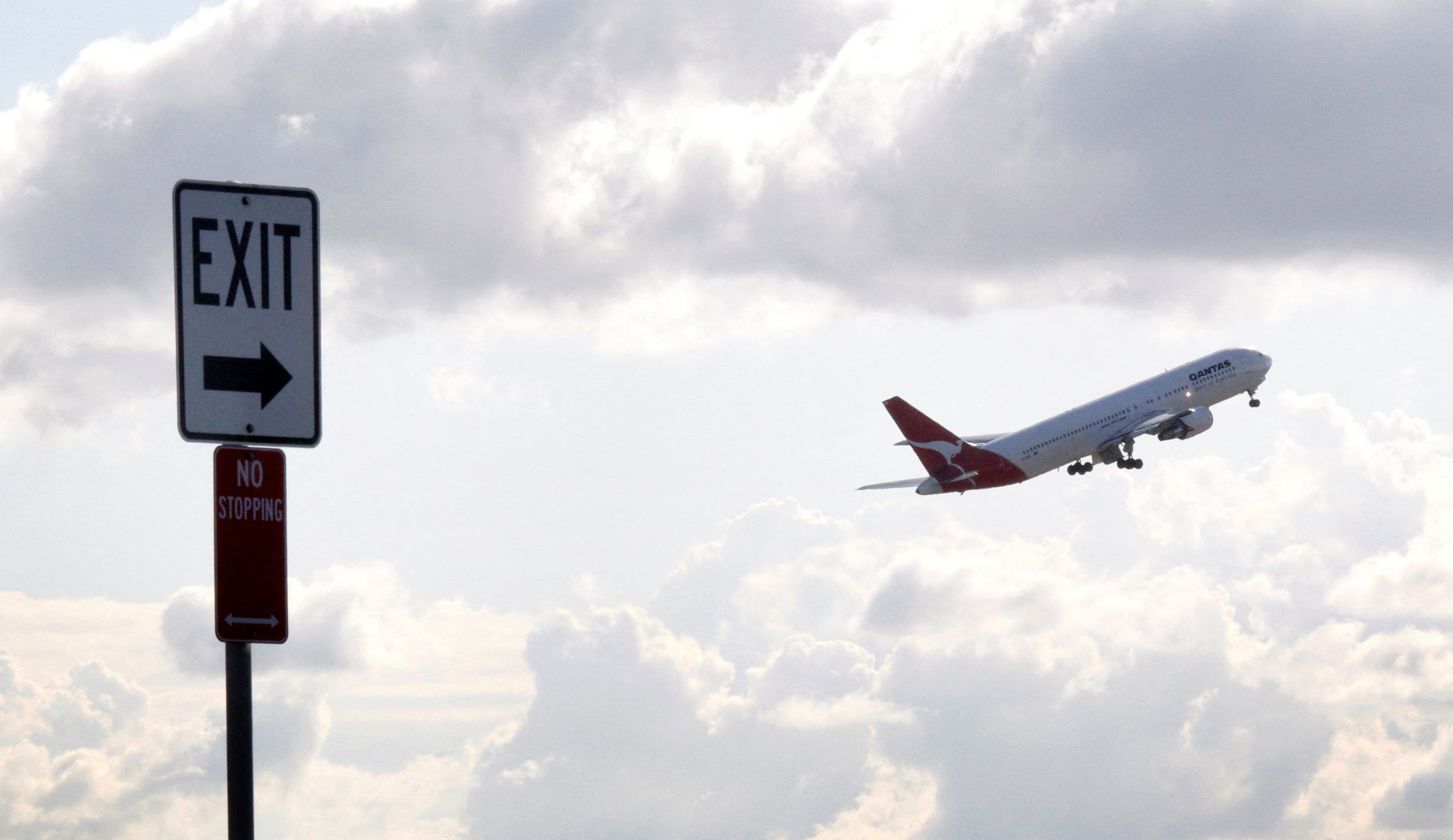 Qantas lleva décadas soñando con conectar Australia al mundo sin escalas. En 2028, lo hará (REUTERS/Tim Wimborne/File Photo)