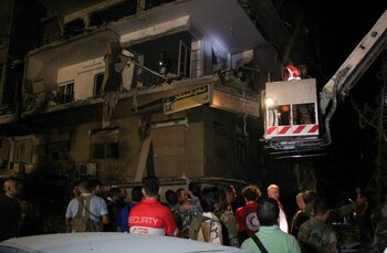 Rescatistas trabajan en el lugar