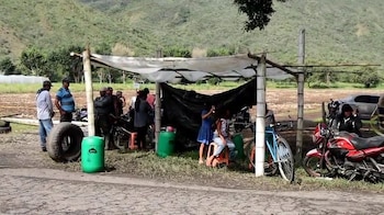 El conflicto de tierras en Bolívar involucra a campesinos, indígenas y afrodescendientes, elevando tensiones y cerrando vías en la región - crédito Gobernación del Valle del Cauca