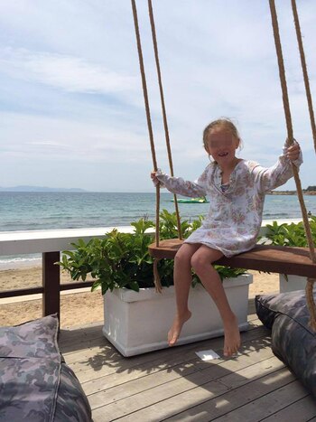 Acompañó a su esposo a