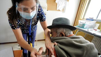 Vacunación COVID-19 en México: adultos