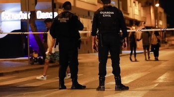 Seguridad Nacional alerta de "injerencias extremistas" para erosionar la neutralidad de policías y Fuerzas Armadas