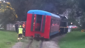 Tren de la Sabana se descarriló en Bogotá con cerca de 600 pasajeros a bordo: esto se sabe