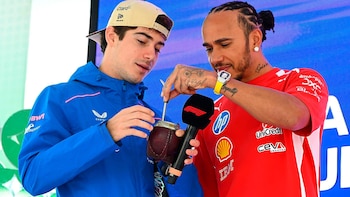 La guía de Franco Colapinto a Lewis Hamilton para preparar un mate durante el Gran Premio de México de la Fórmula 1