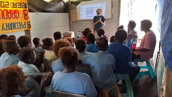 Gianluca Grimalda presenta su trabajo