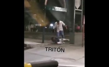 En uno de los videos