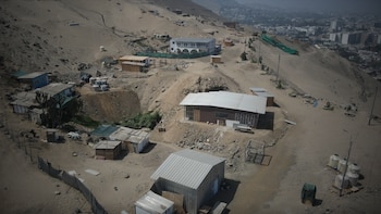 Surco alerta por invasiones en