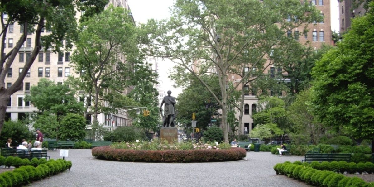 Gramercy Park, el jardín más exclusivo de Nueva York que solo se puede visitar una vez al año
