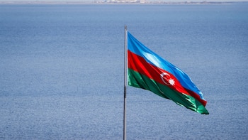 Azerbaiyán denuncia dos heridos por
