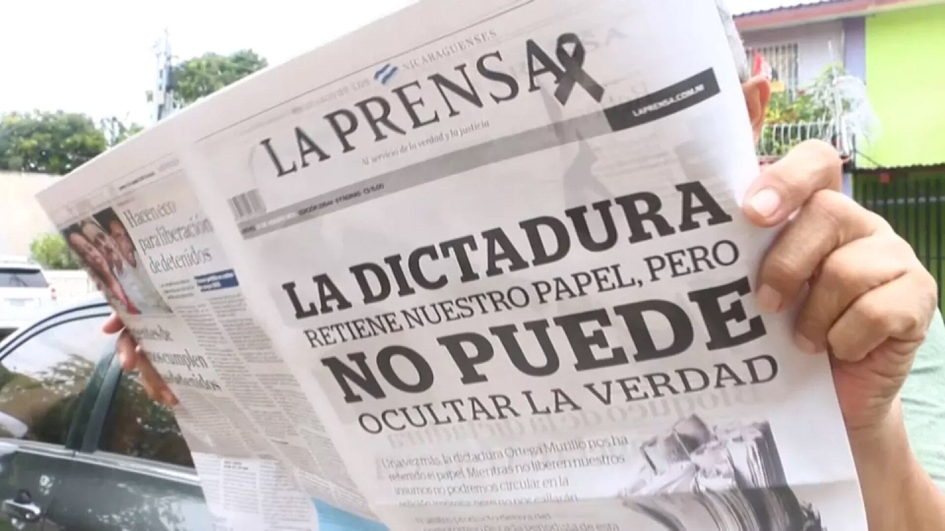 En sus últimas ediciones impresas, La Prensa reclamaba el bloqueo de materias primas que sufría (Foto archivo)