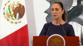 Ebrard expone irregularidades en la