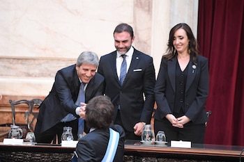 Luis Caputo acompañó al mandatario