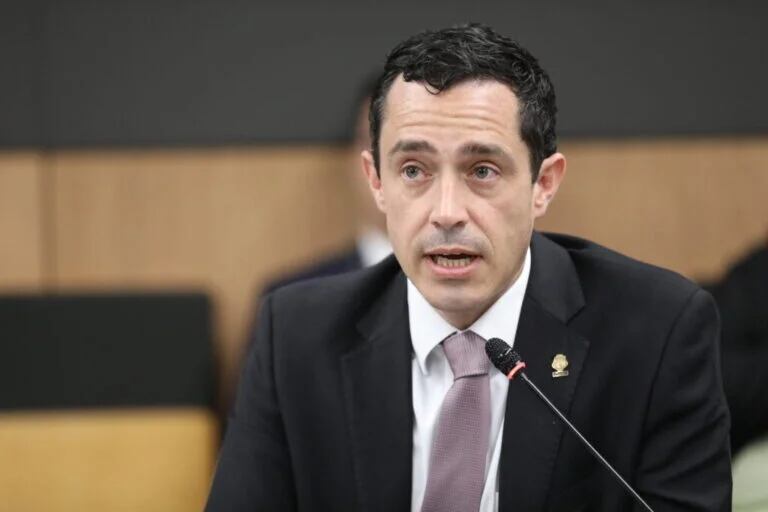 Diputado oficialista fue el propulsor del proyecto presentado ante la Comisión de Ambiente. Fuente: El Observador