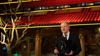 Scholz pide a Xi que