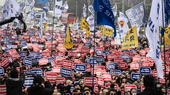 Decenas de miles de médicos