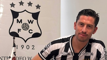 Santiago Ormeño empieza un nuevo periplo en Montevideo Wanderers con la mente fijada en la selección peruana: “Estamos de regreso”