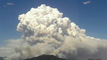 Una decena de propiedades destruidas