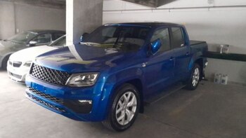 Uno de los vehículos incautados