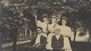 Noventa años de la abolición