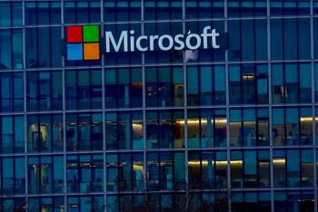 Microsoft pagó 650 millones de dólares por la licencia del software de Inflection AI. (REUTERS/Gonzalo Fuentes)