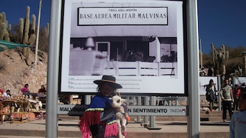 Llevamos por todo el país la muestra itinerante de gigantografías fotográficas “Malvinas, retratos de un sentimiento”, que recorre la Argentina desde hace más de quince años (Foto: Fernando Calzada)
